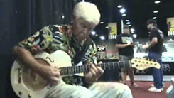 Bob Wood Guitarist with HeliArc Guitars Drop Tail